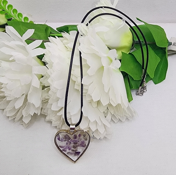 Hand Crafted Jewelry - (2)resin pendent